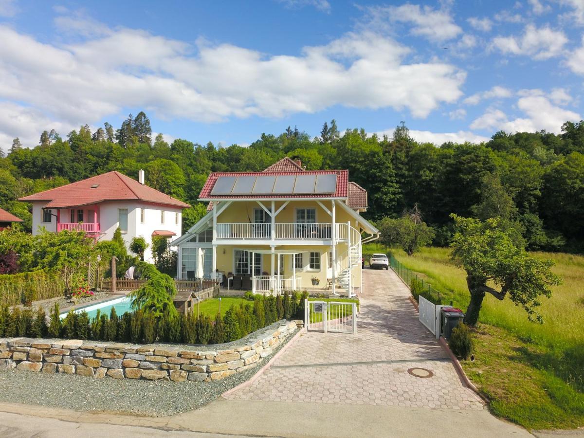 Villa Schaller - Apartment Krumpendorf エクステリア 写真